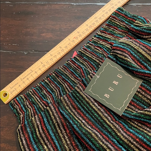 BURU Size Medium Party Skirt Metallic, NWT - Picture 10 of 10